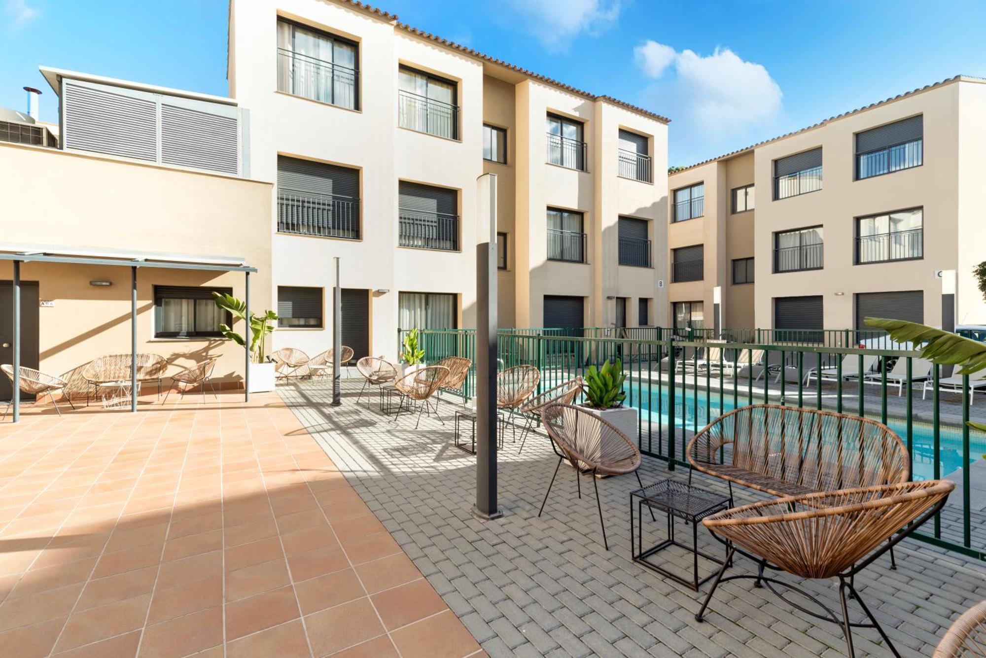 Castell Beach Aparthotel Castelldefels Eksteriør billede